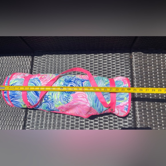 Lilly Pulitzer Beach Mat Splash Into Summer Beach Pool Roll Up Mat Pillow Yoga - Picture 6 of 16